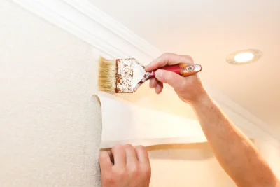 Pose de papier peint à Gentelles — revêtements muraux et toiles de verre